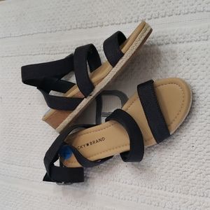 LUCKY WEDGE SANDAL